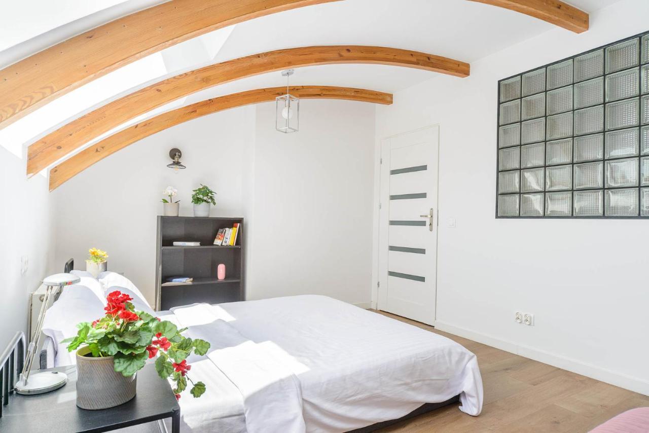 Stylish Apartment In The City Center Of ワルシャワ エクステリア 写真