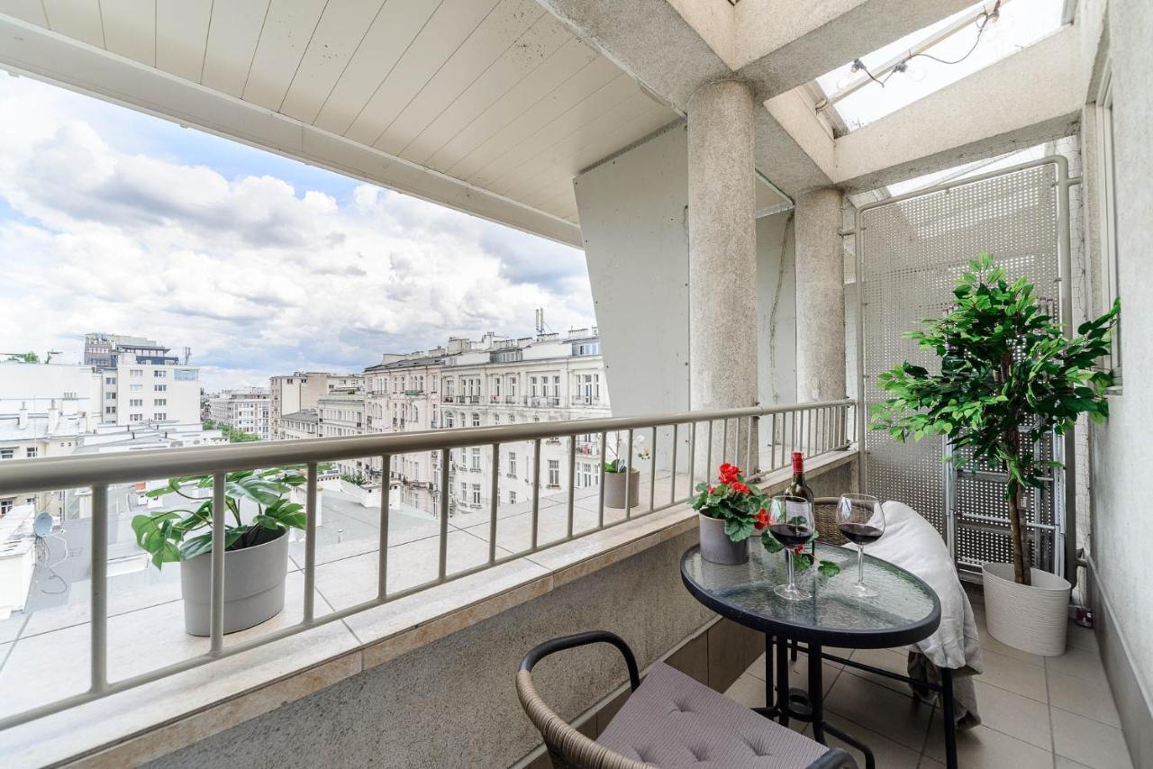 Stylish Apartment In The City Center Of ワルシャワ エクステリア 写真