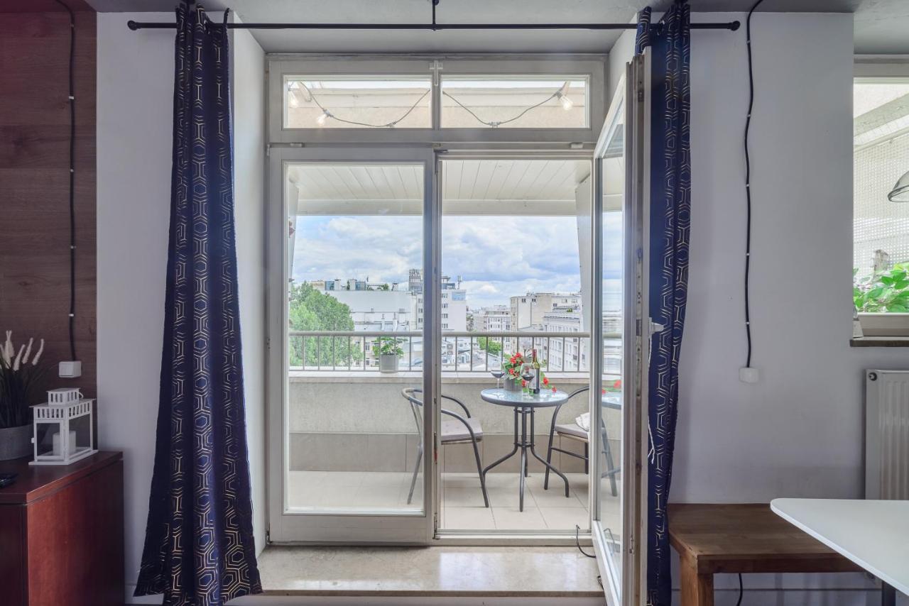 Stylish Apartment In The City Center Of ワルシャワ エクステリア 写真