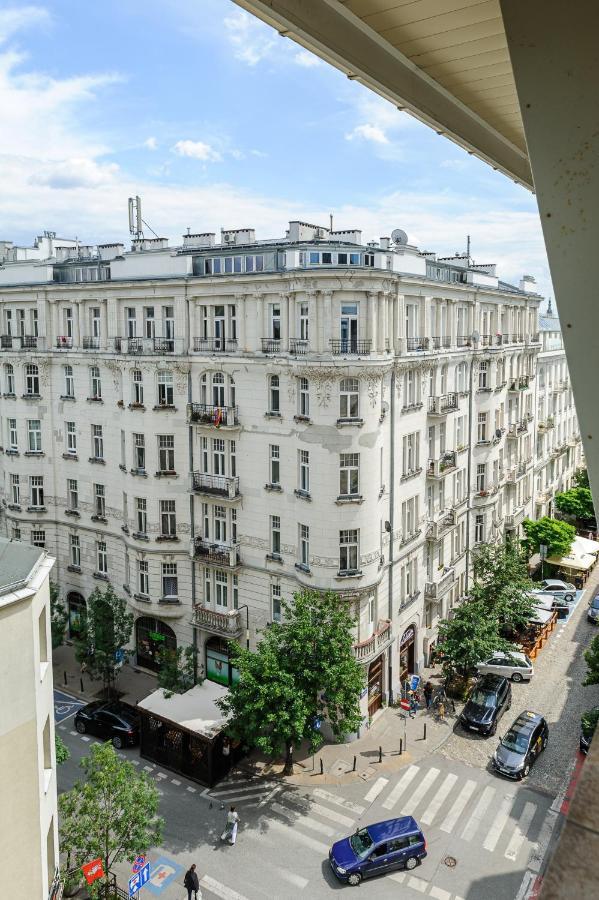 Stylish Apartment In The City Center Of ワルシャワ エクステリア 写真